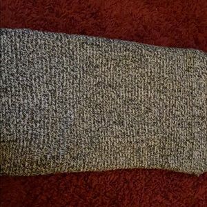 Black and white scarf